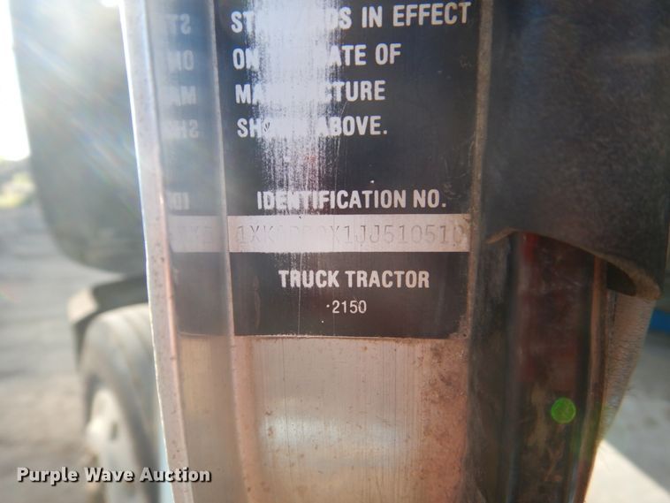 image for item FK9397 1988 Kenworth T600  semi truck