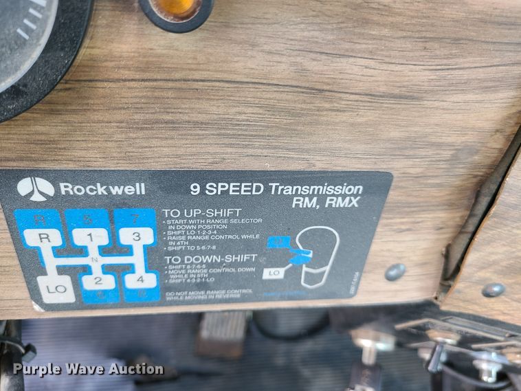 image for item FX9521 1993 Western Star 4900  semi truck