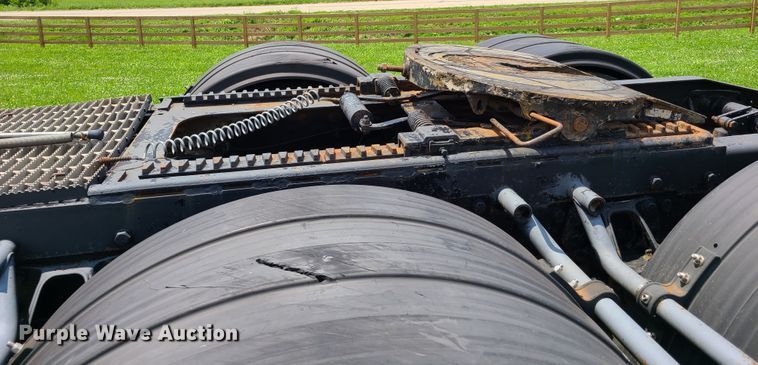 image for item FX9521 1993 Western Star 4900  semi truck