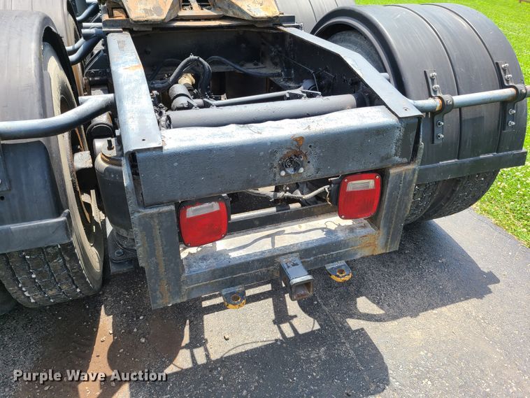 image for item FX9521 1993 Western Star 4900  semi truck