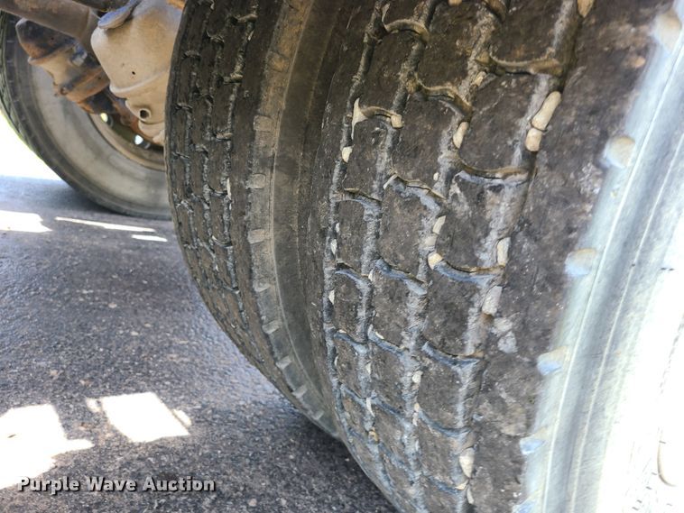 image for item FX9521 1993 Western Star 4900  semi truck