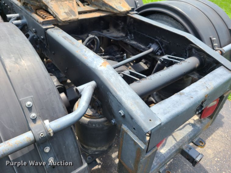 image for item FX9521 1993 Western Star 4900  semi truck