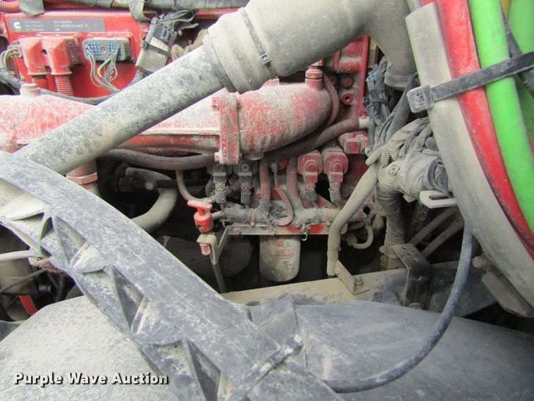 image for item GQ9048 2007 Volvo VNL semi truck