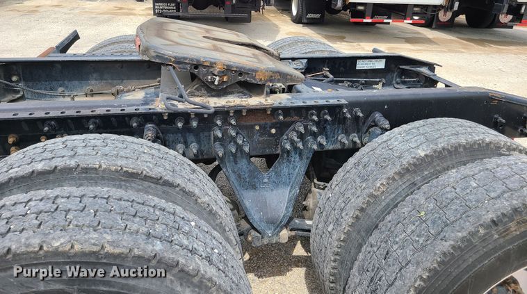 image for item GT9208 2013 International ProStar  semi truck