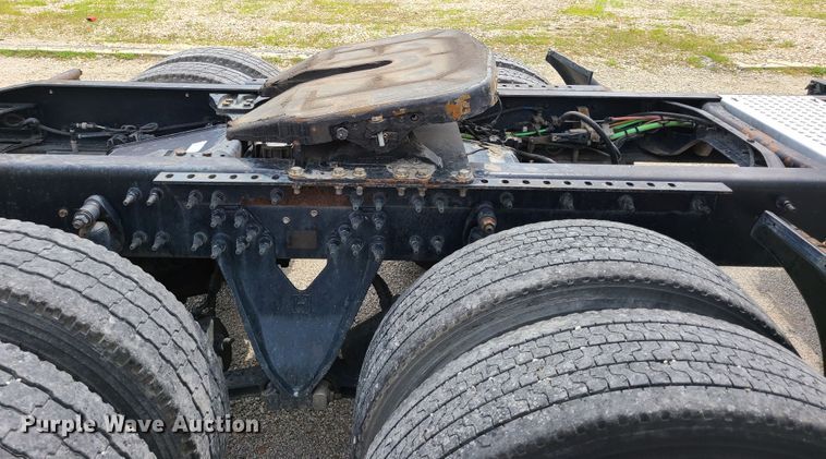 image for item GT9208 2013 International ProStar  semi truck