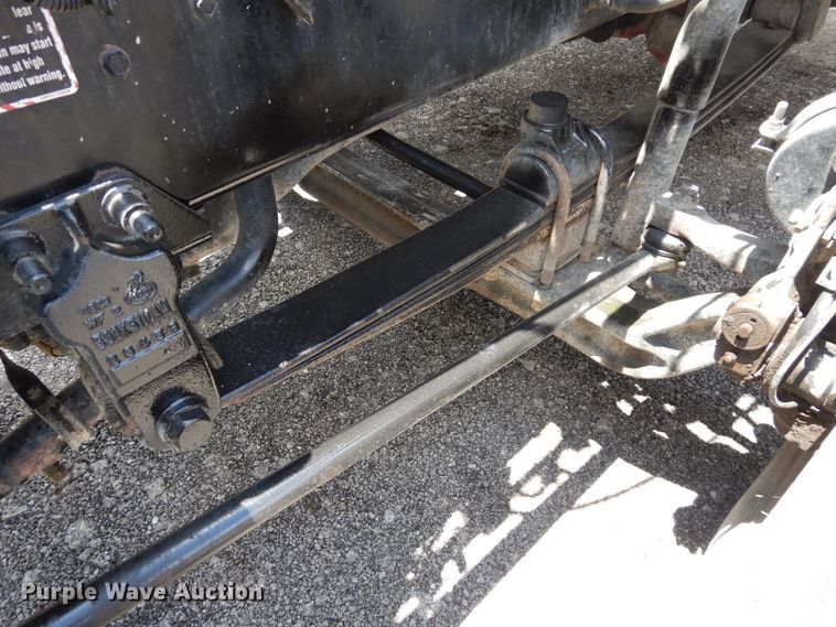 image for item GT9303 2005 Mack CX  semi truck