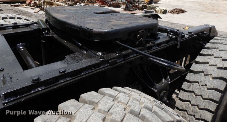 image for item GT9303 2005 Mack CX  semi truck