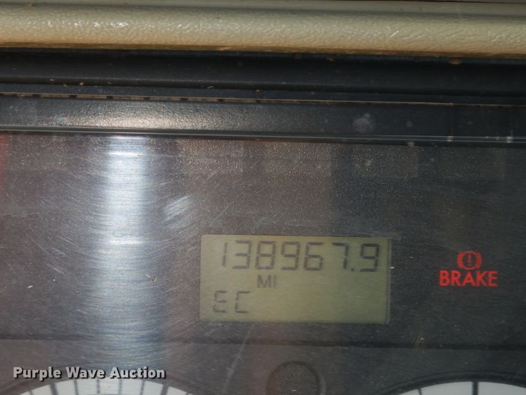 image for item GT9308 2004 Freightliner Columbia semi truck