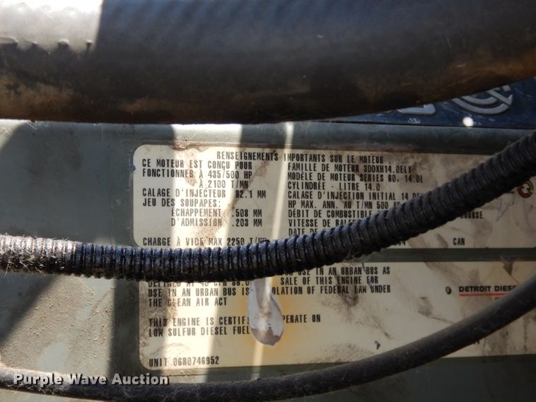 image for item GT9308 2004 Freightliner Columbia semi truck