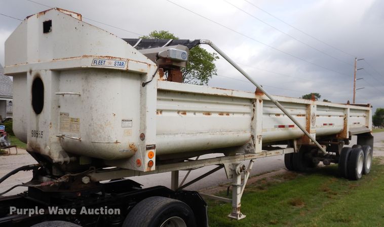 image for item GT9342 1998 Clement end dump trailer