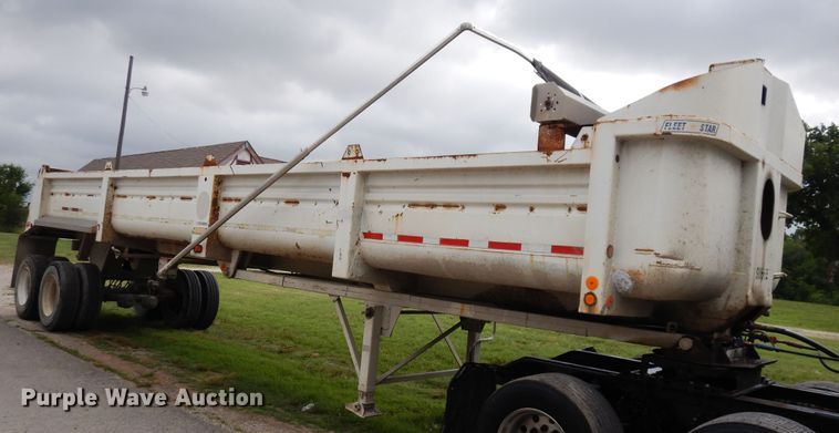 image for item GT9342 1998 Clement end dump trailer