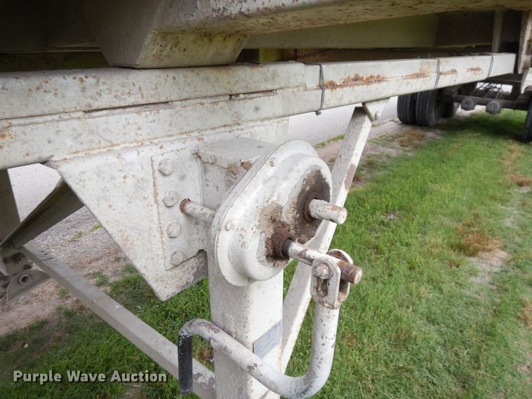 image for item GT9342 1998 Clement end dump trailer