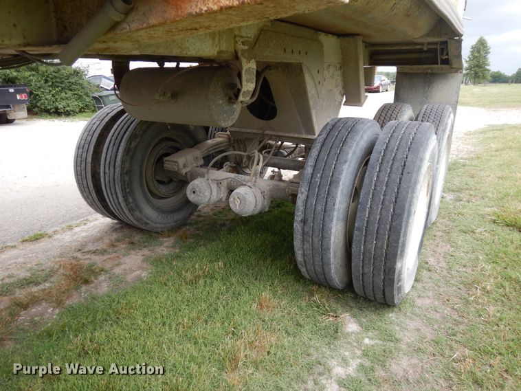 image for item GT9342 1998 Clement end dump trailer