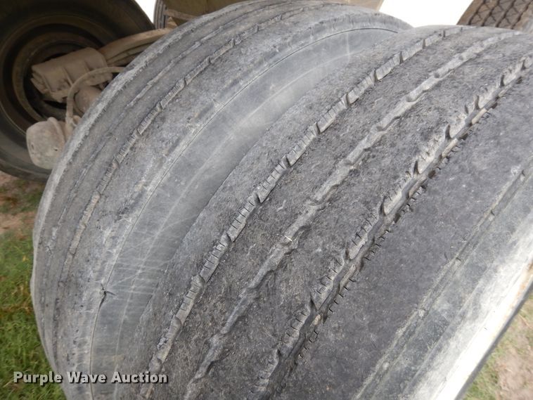 image for item GT9342 1998 Clement end dump trailer