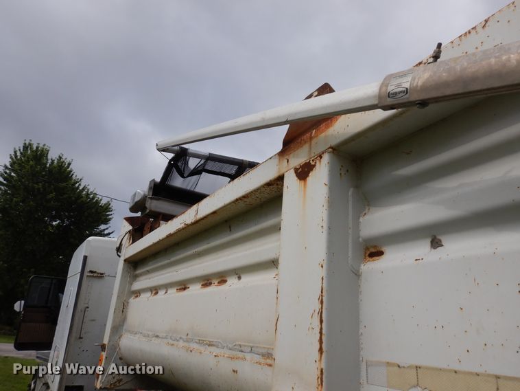 image for item GT9342 1998 Clement end dump trailer