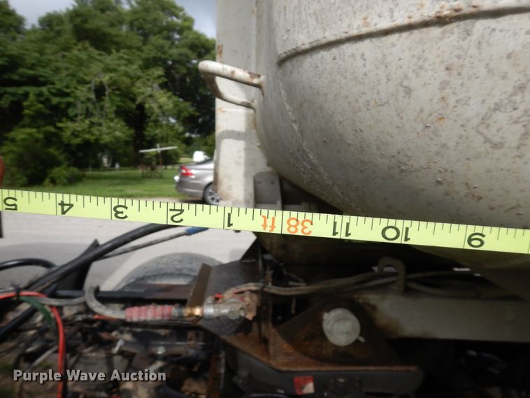 image for item GT9342 1998 Clement end dump trailer