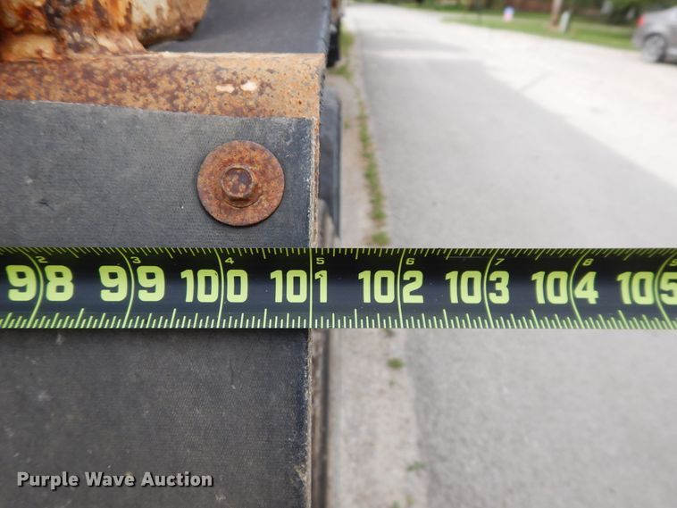 image for item GT9342 1998 Clement end dump trailer