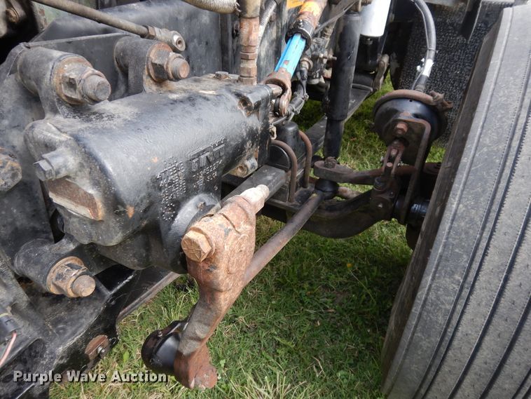 image for item GT9343 2000 Kenworth T800 semi truck