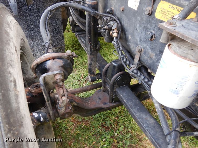 image for item GT9343 2000 Kenworth T800 semi truck