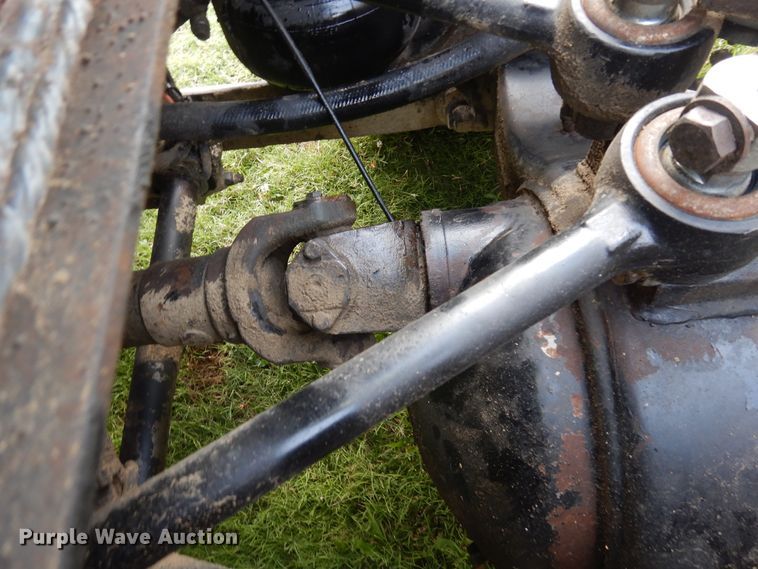 image for item GT9343 2000 Kenworth T800 semi truck