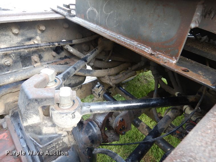 image for item GT9343 2000 Kenworth T800 semi truck