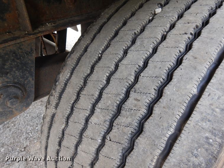 image for item GT9354 1998 Lufkin FLH flatbed trailer