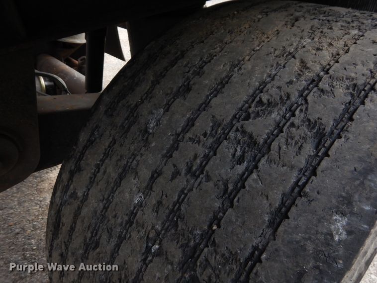 image for item GT9354 1998 Lufkin FLH flatbed trailer