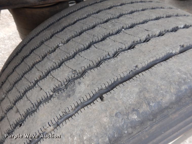 image for item GT9354 1998 Lufkin FLH flatbed trailer