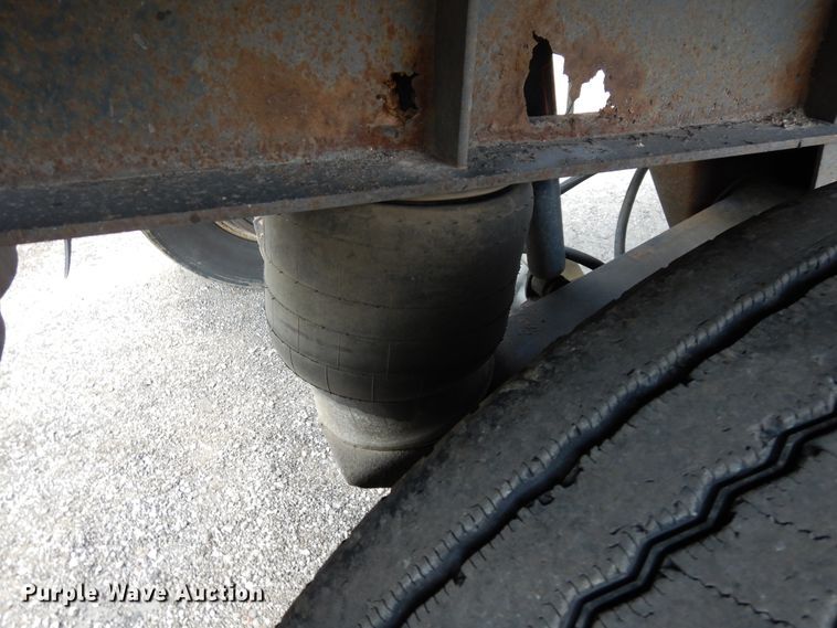 image for item GT9354 1998 Lufkin FLH flatbed trailer