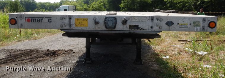 image for item GT9355 2004 Manac flatbed trailer