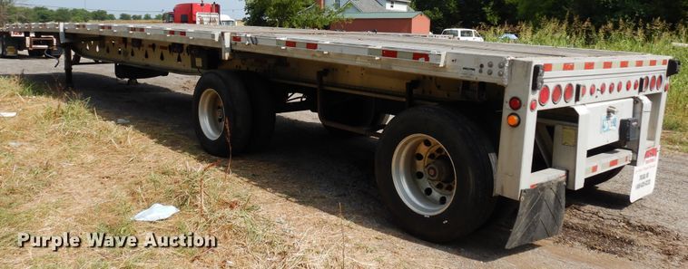 image for item GT9355 2004 Manac flatbed trailer