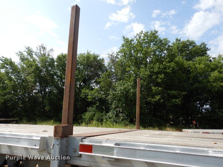 image for item GT9355 2004 Manac flatbed trailer