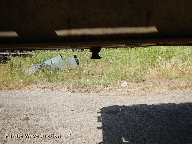 image for item GT9356 1995 Fruehauf flatbed trailer