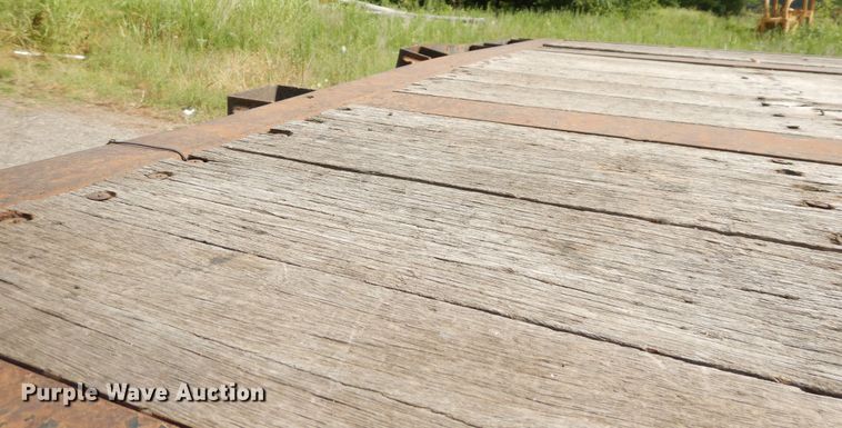 image for item GT9357 1998 Wabash flatbed trailer