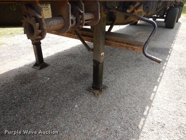 image for item GT9357 1998 Wabash flatbed trailer