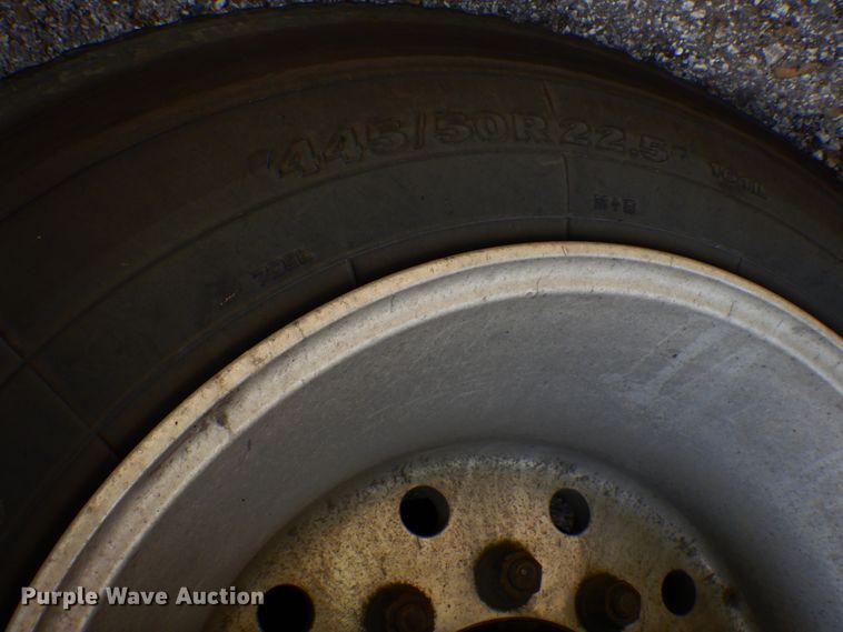 image for item GT9357 1998 Wabash flatbed trailer