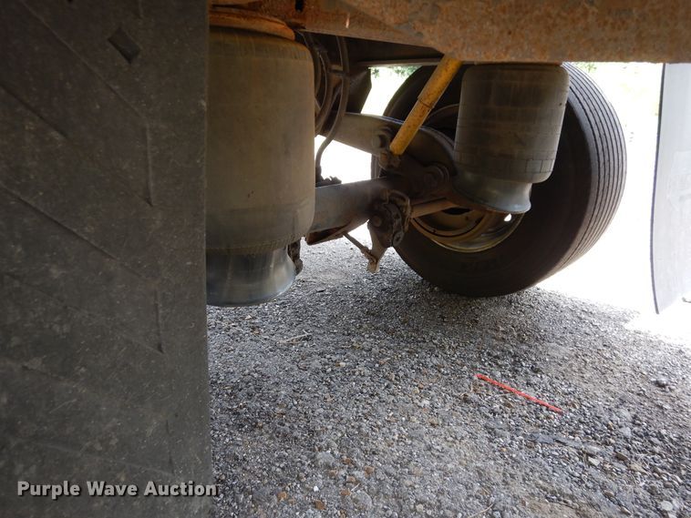 image for item GT9357 1998 Wabash flatbed trailer