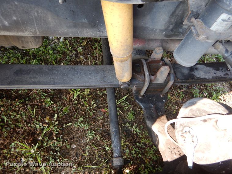 image for item GV9093 2005 International 9900i  semi truck