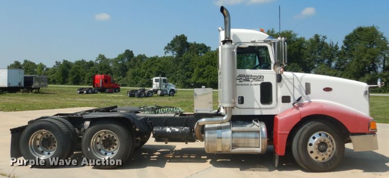 image for item GV9098 2006 Peterbilt 385  semi truck