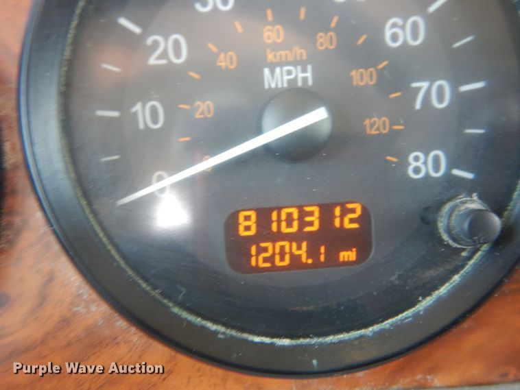 image for item GV9098 2006 Peterbilt 385  semi truck