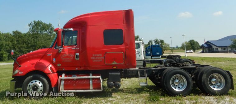image for item GV9099 2011 International ProStar  semi truck
