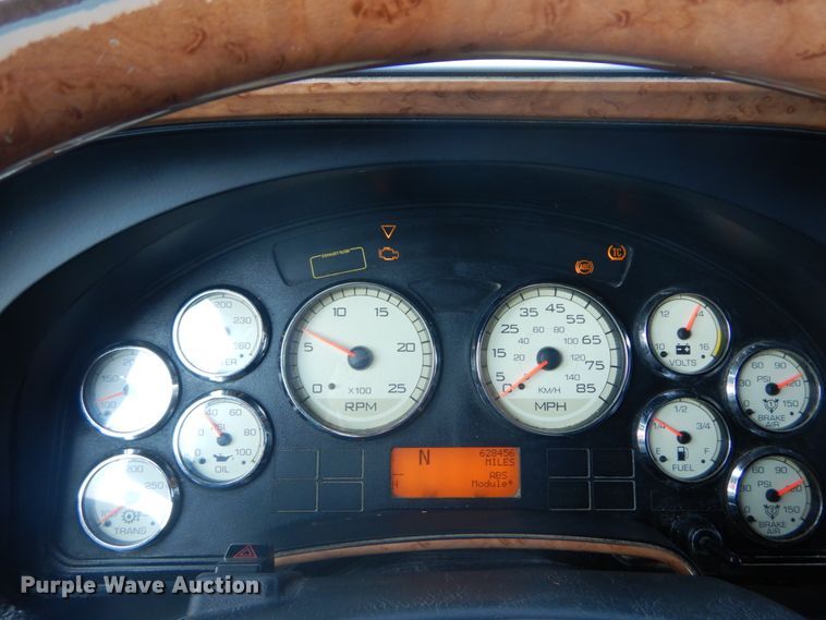 image for item GV9099 2011 International ProStar  semi truck