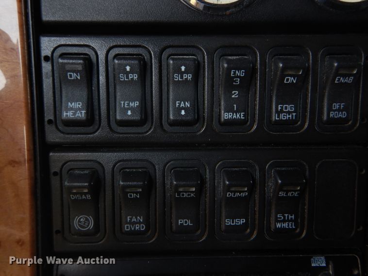 image for item GV9099 2011 International ProStar  semi truck