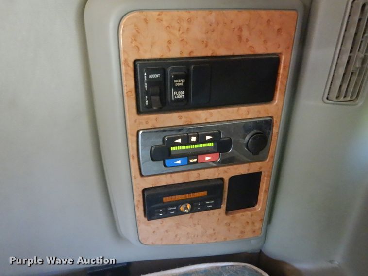 image for item GV9099 2011 International ProStar  semi truck