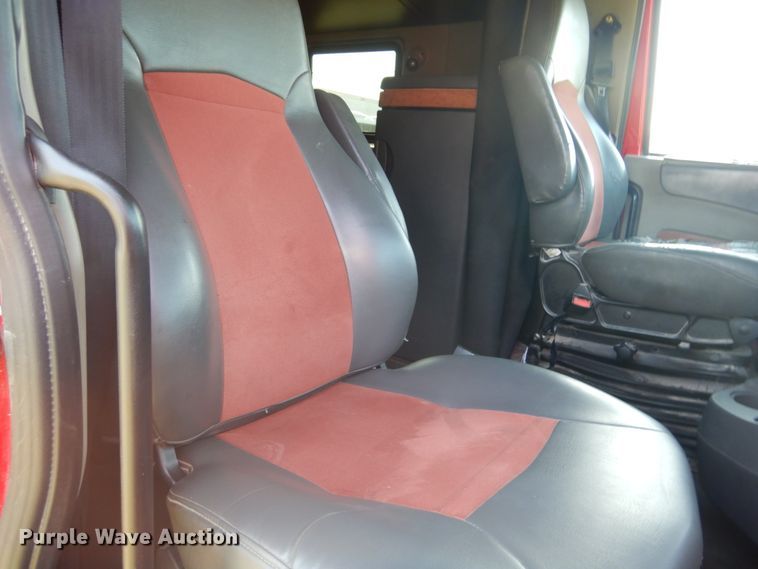 image for item GV9099 2011 International ProStar  semi truck