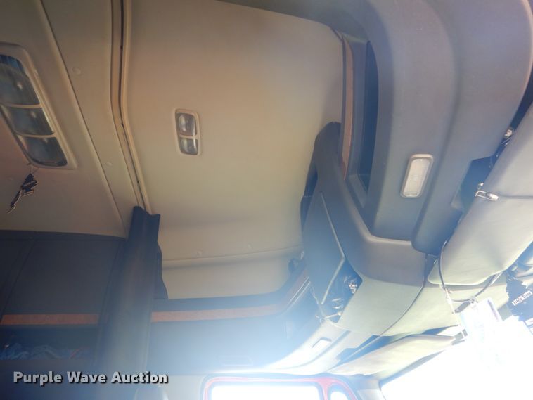 image for item GV9099 2011 International ProStar  semi truck