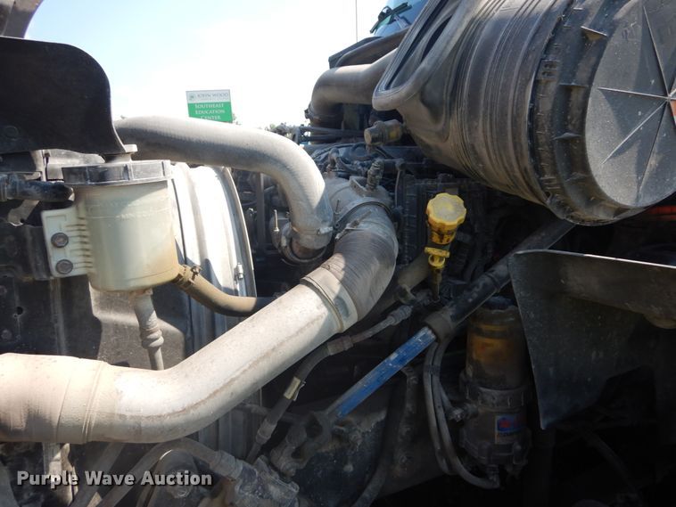 image for item GV9099 2011 International ProStar  semi truck