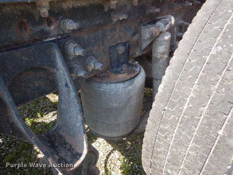 image for item GV9099 2011 International ProStar  semi truck