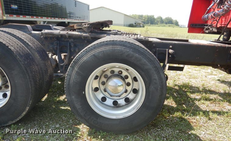 image for item GV9099 2011 International ProStar  semi truck