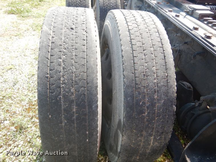 image for item GV9099 2011 International ProStar  semi truck